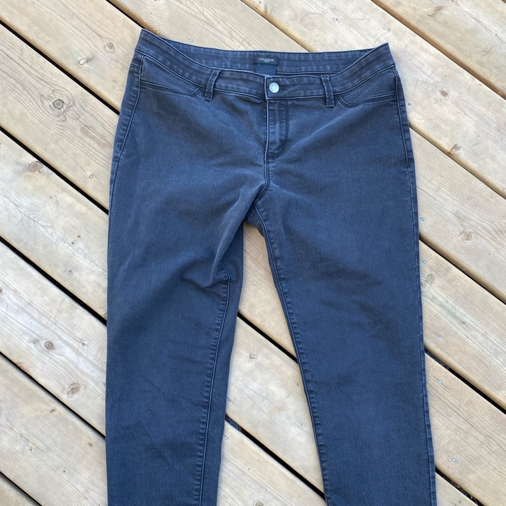 Ann Taylor Mid Rise Straight Leg Jean Faded Black